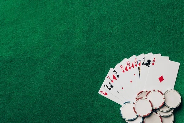 Stake selector: choose your bet before each spin Mobile spin interface with stake selector